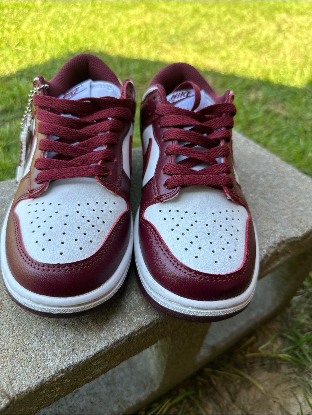 Nike Kids Low-Top Sneakers - White & Maroon